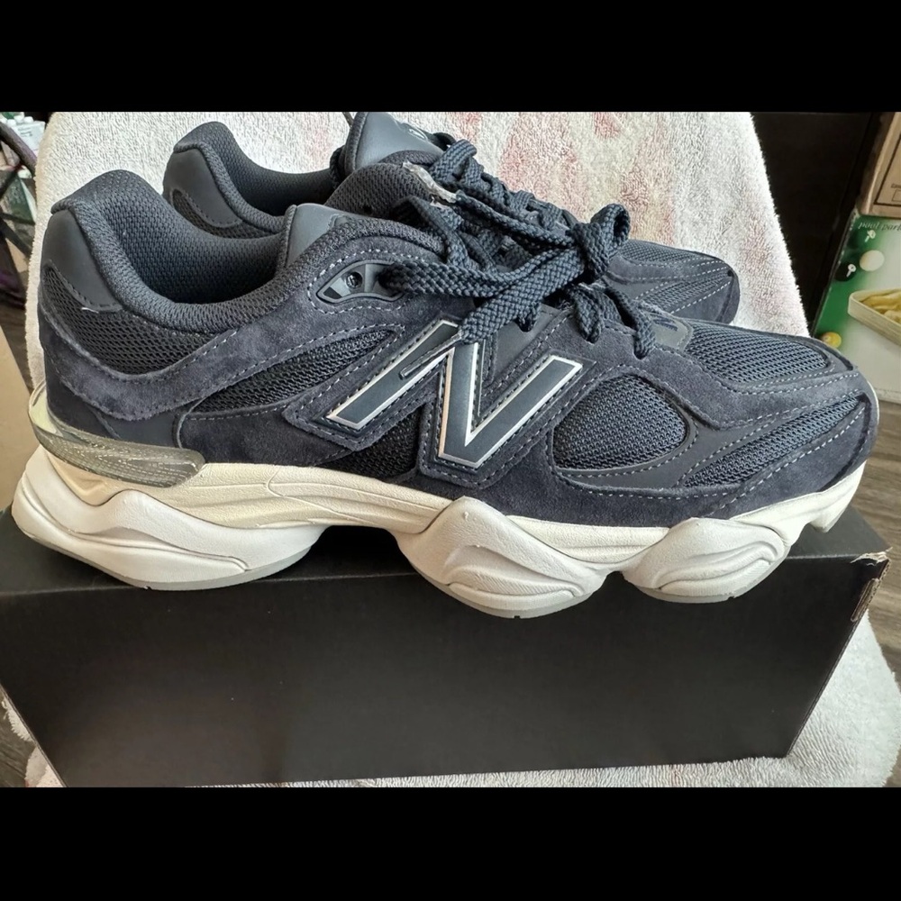 New Balance Navy Sneakers